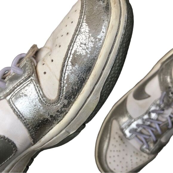 VINTAGE 2010 Nike Dunk Low Metallic Silver Size 6 - Picture 12 of 16
